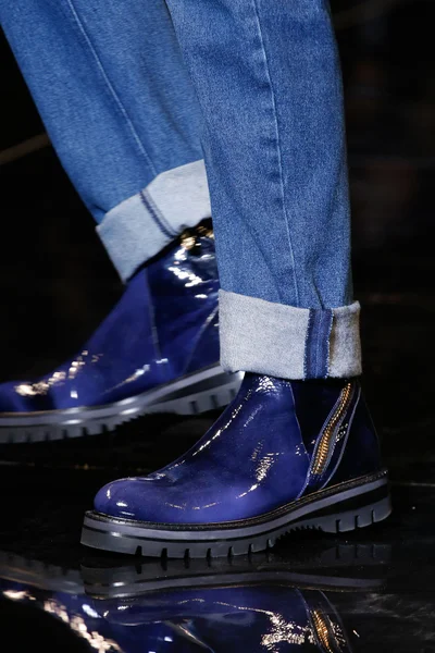 Look 72